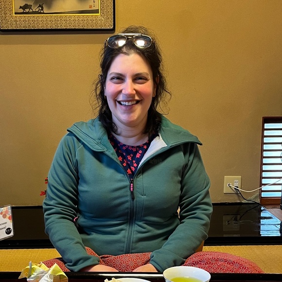 Meet your Posher, Pamela - Picture 1 of 1